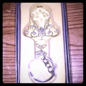 Crystal Key chain‼️